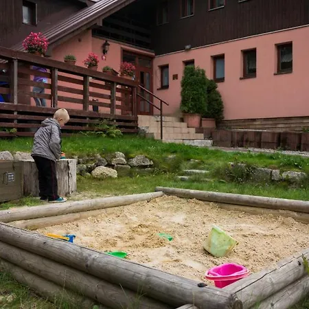 Hacienda Cert Hotel 2*